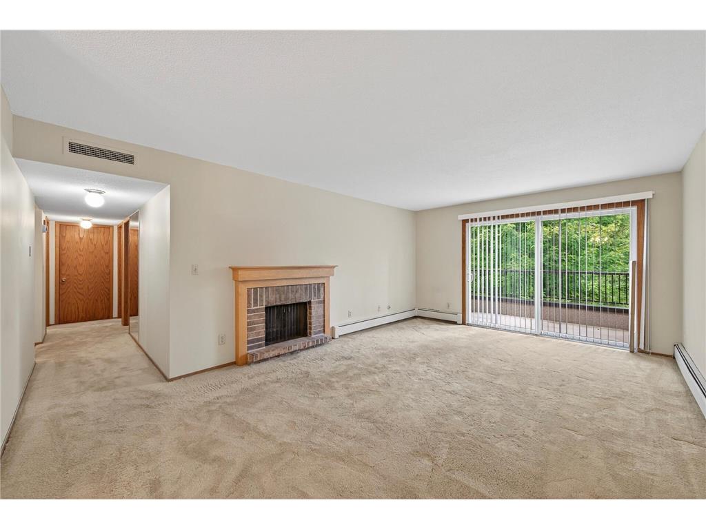 2220 Midland Grove Road #304 Roseville MN 55113 6759920 image7