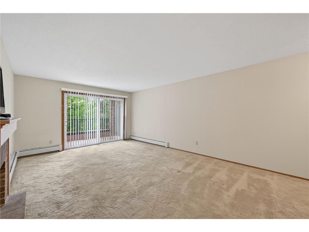 2220 Midland Grove Road #304 Roseville MN 55113 6759920 image9