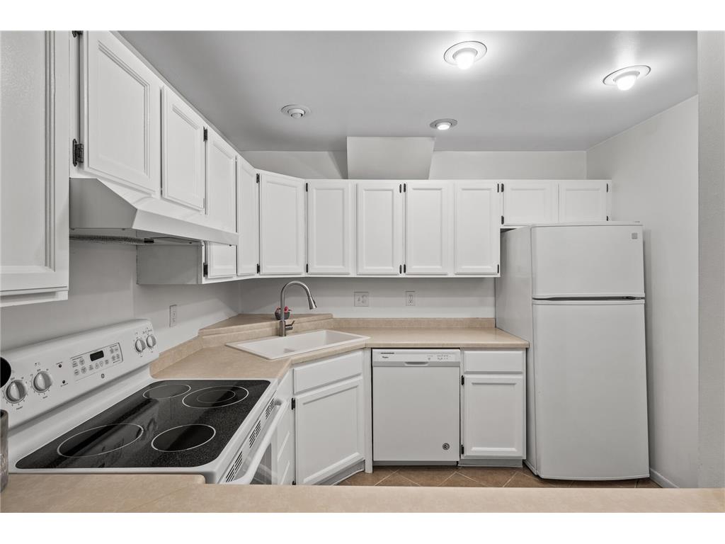 2220 Ridge Drive #16 Saint Louis Park MN 55416 7068555 image11