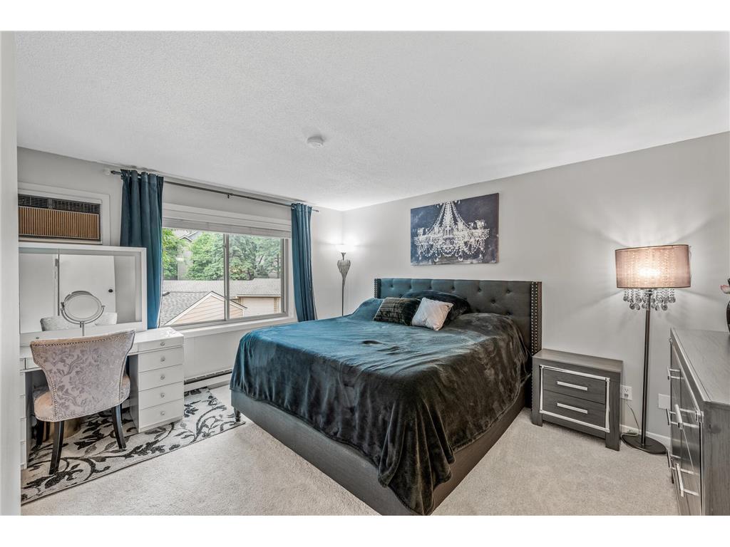 2220 Ridge Drive #16 Saint Louis Park MN 55416 7068555 image14