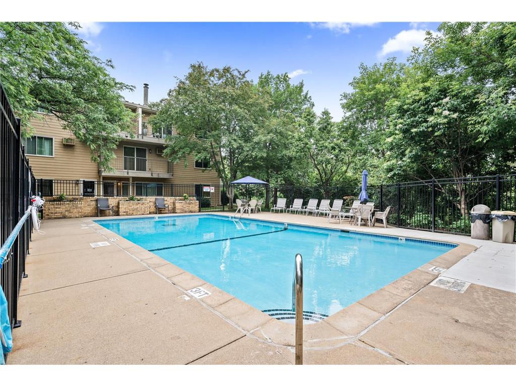 2220 Ridge Drive #16 Saint Louis Park MN 55416 7068555 image27