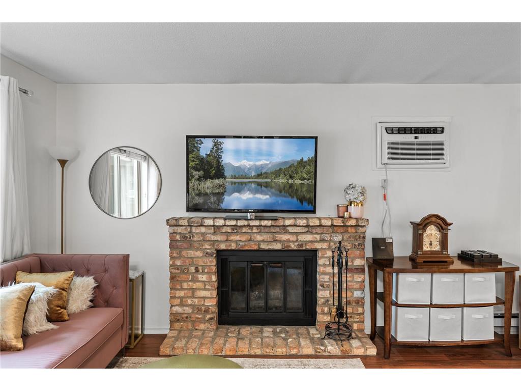 2220 Ridge Drive #16 Saint Louis Park MN 55416 7068555 image3