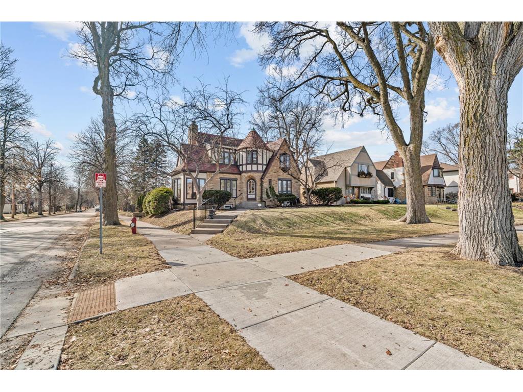 2220 Saint Anthony Parkway Minneapolis MN 55418 7033225 image4