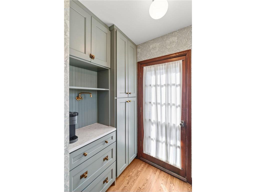 2220 Saint Anthony Parkway Minneapolis MN 55418 7033225 image40