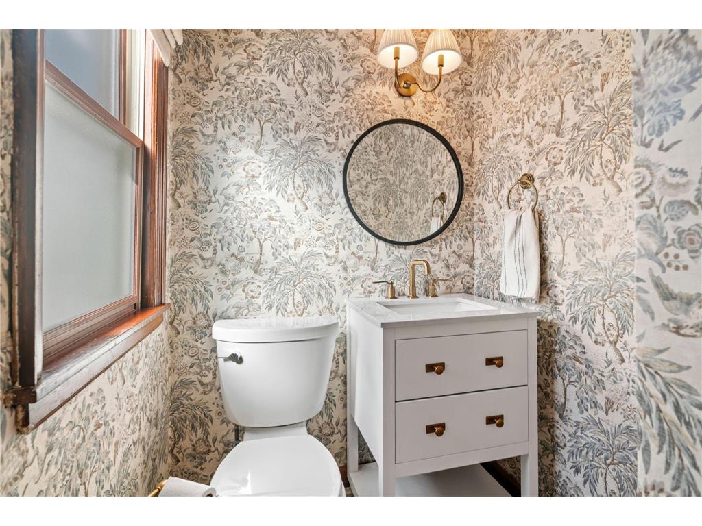 2220 Saint Anthony Parkway Minneapolis MN 55418 7033225 image42