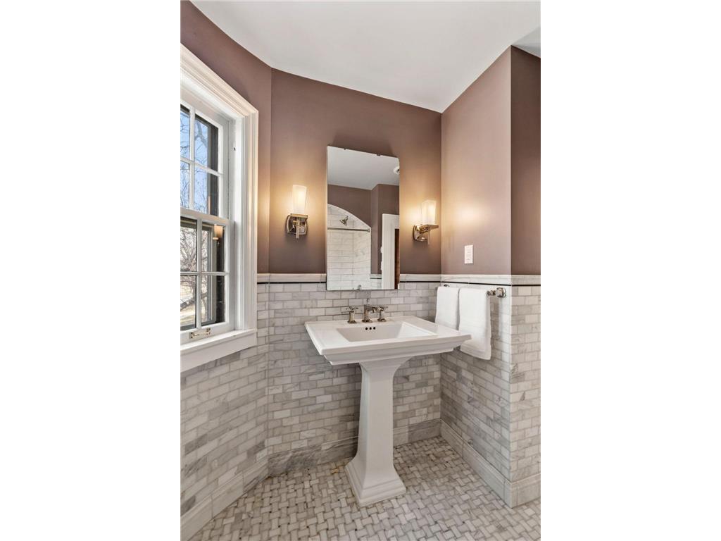 2220 Saint Anthony Parkway Minneapolis MN 55418 7033225 image64