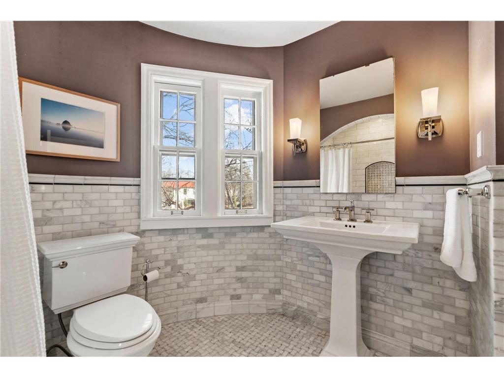 2220 Saint Anthony Parkway Minneapolis MN 55418 7033225 image65