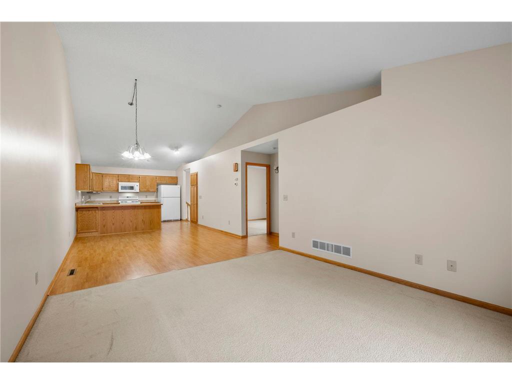22200 Zion Parkway Oak Grove MN 55011 7059878 image12