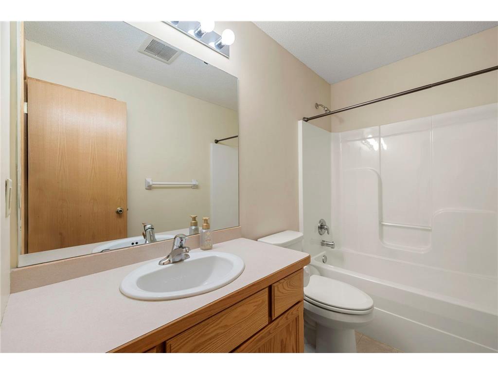 22200 Zion Parkway Oak Grove MN 55011 7059878 image29