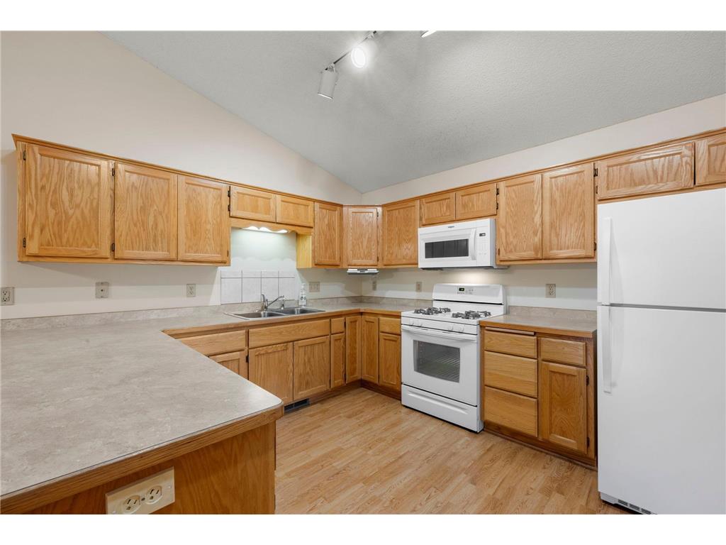 22200 Zion Parkway Oak Grove MN 55011 7059878 image8