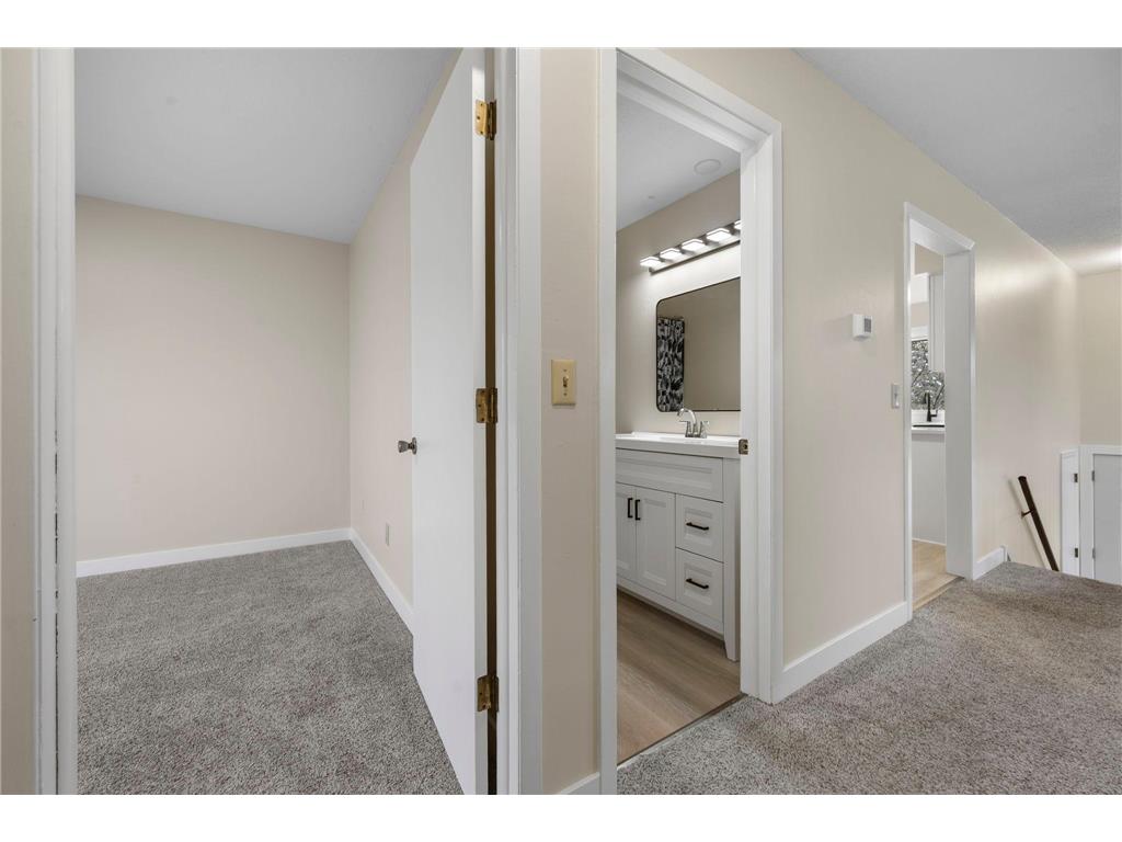 2221-2223 W 82nd Street Bloomington MN 55431 7077830 image17