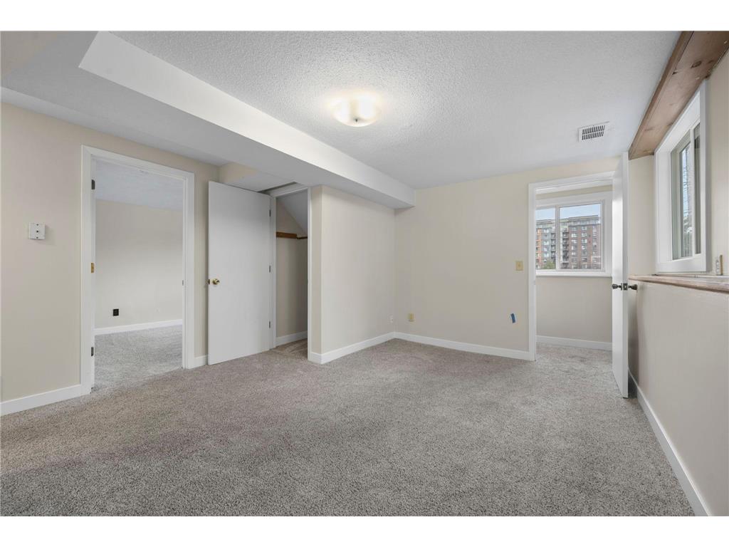 2221-2223 W 82nd Street Bloomington MN 55431 7077830 image21
