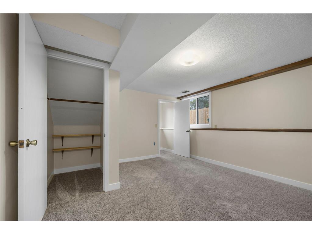 2221-2223 W 82nd Street Bloomington MN 55431 7077830 image22