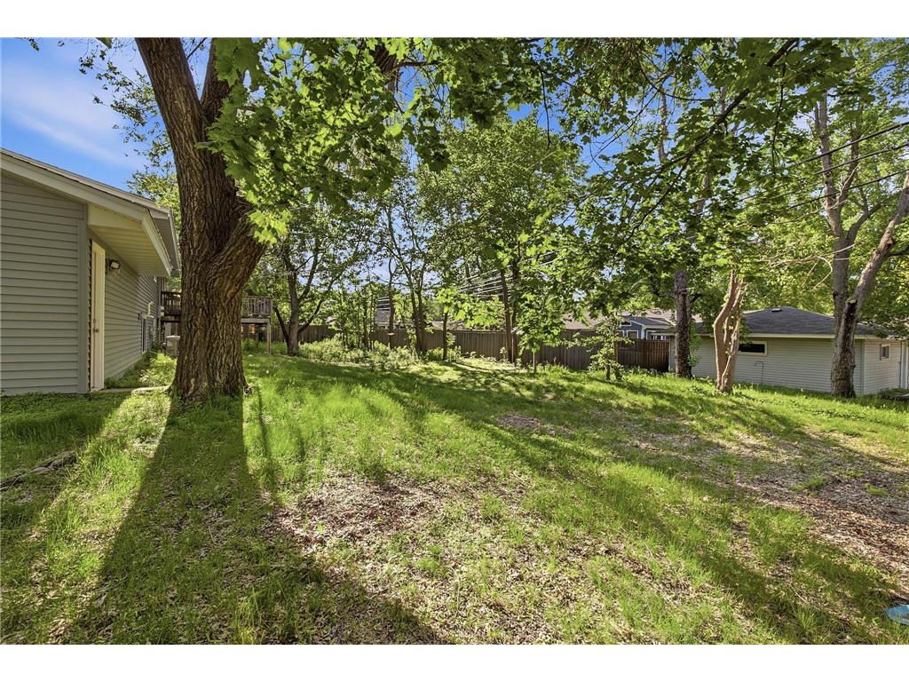 2221-2223 W 82nd Street Bloomington MN 55431 7077830 image29