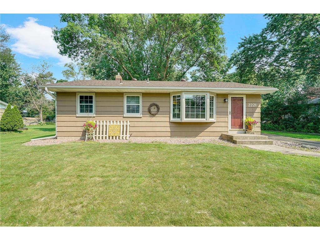 2221 Alrick Place White Bear Lake MN 55110 6589731 image1