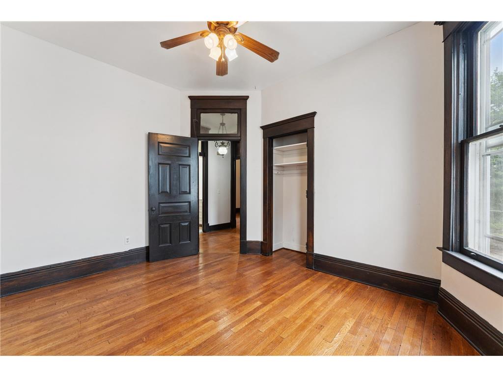 2221 Bloomington Avenue Minneapolis MN 55404 7032393 image9