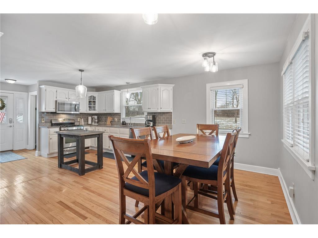 2221 Dodd Road, Mendota Heights, MN, 55120 MLS 6476454 Edina Realty