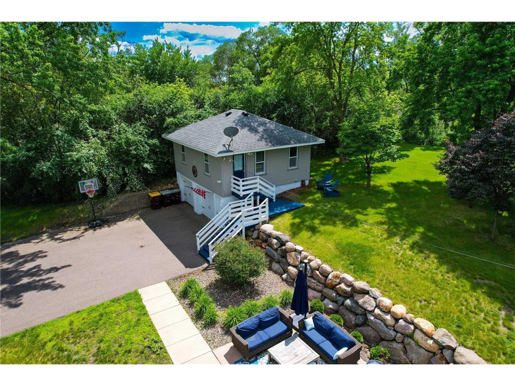 2221 Dodd Road, Mendota Heights, MN, 55120 MLS 6476454 Edina Realty