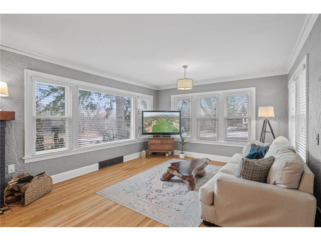 2221 Dodd Road, Mendota Heights, MN, 55120 MLS 6476454 Edina Realty