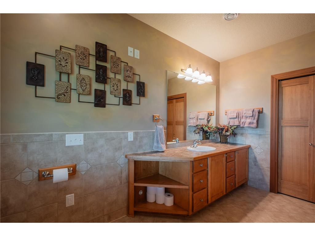 2221 Greenfield Drive E Northfield MN 55057 7040739 image32