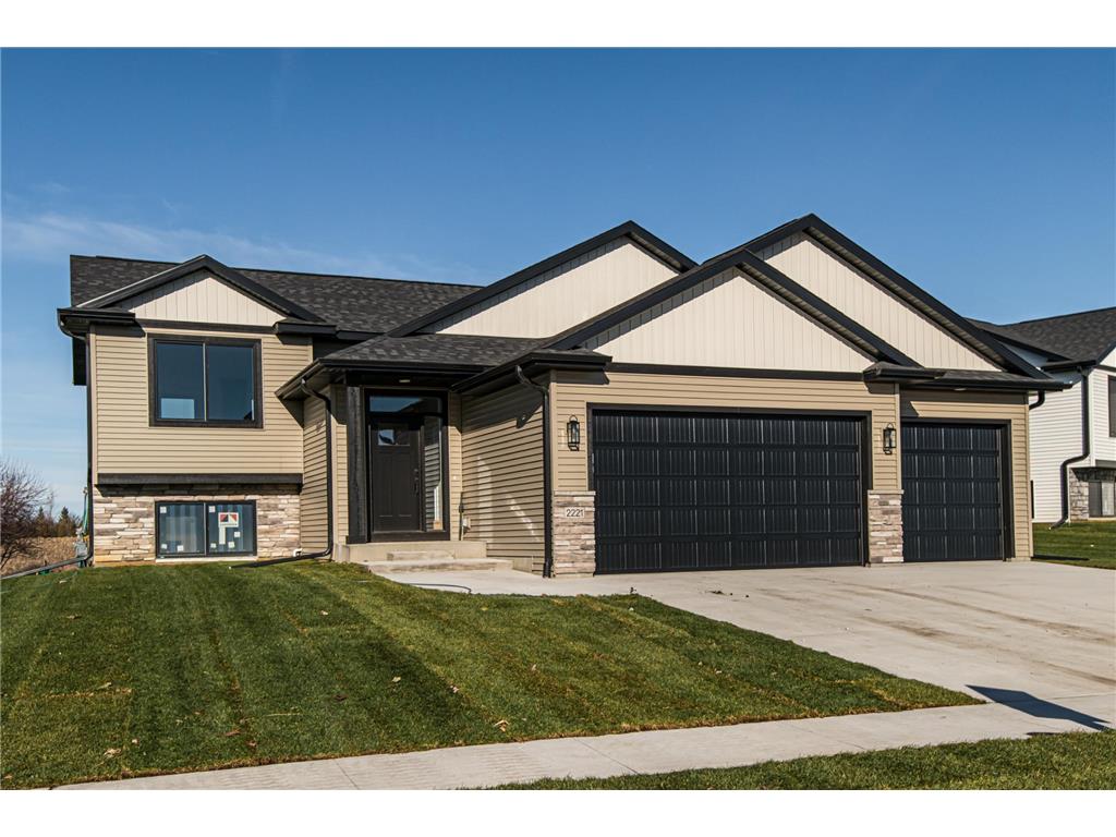 2221 Petersen Drive NW Stewartville MN 55976 6449185 image1