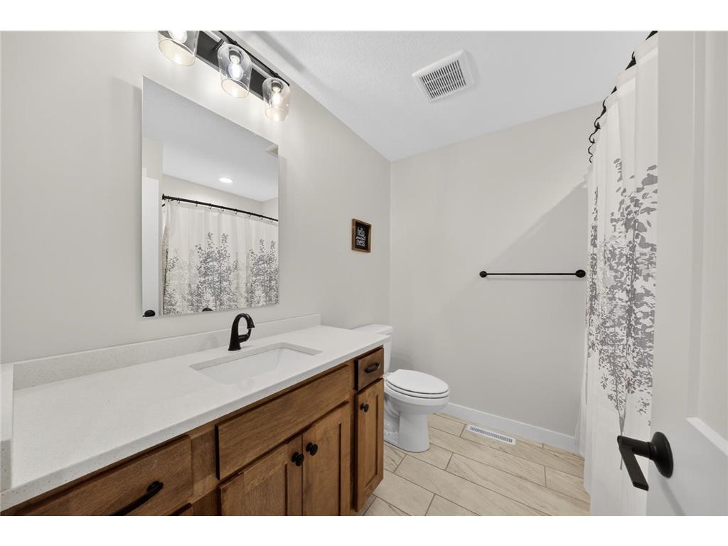 2221 Petersen Drive NW Stewartville MN 55976 6819551 image16