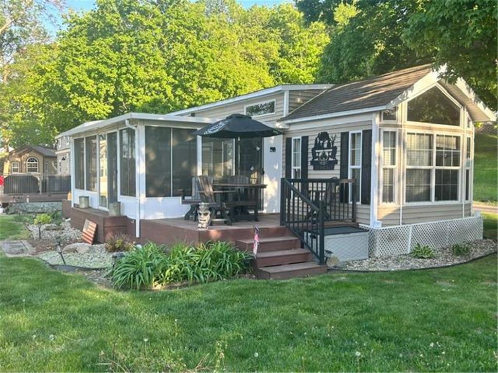 2221 Reubens #20 Lane SW Farwell MN 56327 - Lobster Lake 7095027 image1