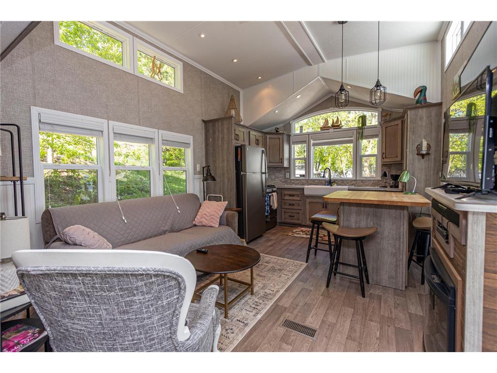 2221 Reubens Lane SW Farwell MN 56327 - Lobster Lake 7085395 image6