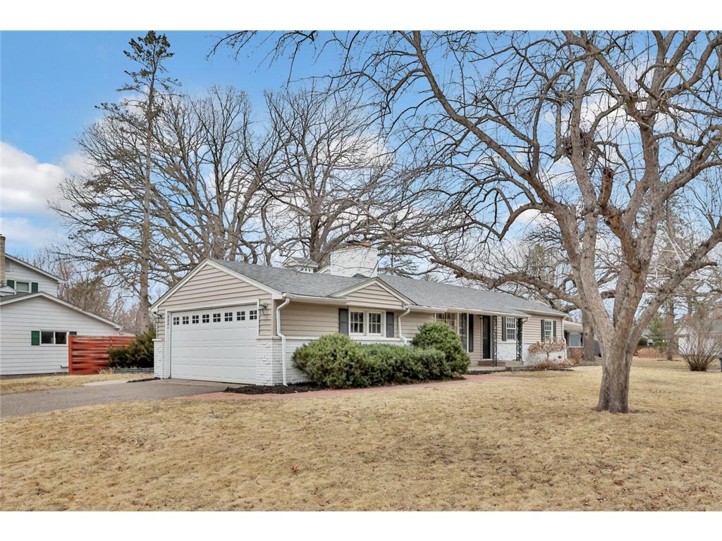 2221 Sierra Drive White Bear Lake MN 55110 6686175 image1