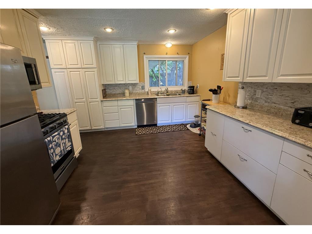 2221 Texas Avenue S Saint Louis Park MN 55426 6726200 image4