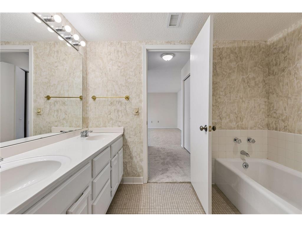 2221 Youngman Avenue #501 Saint Paul MN 55116 7042230 image13