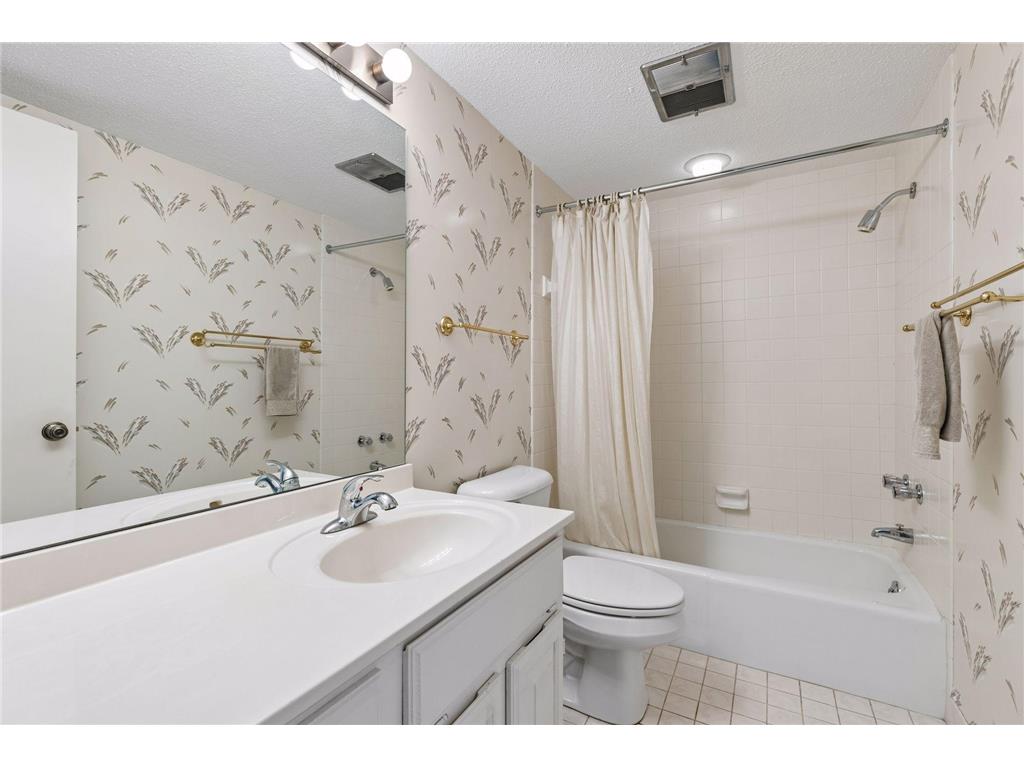 2221 Youngman Avenue #501 Saint Paul MN 55116 7042230 image18