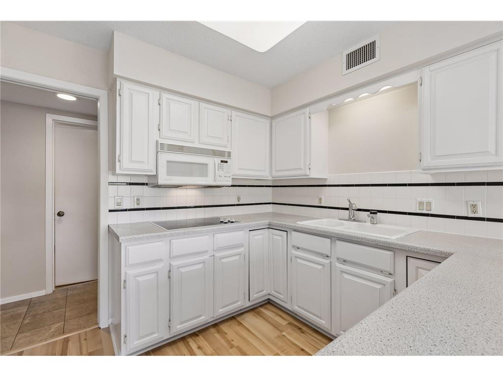 2221 Youngman Avenue #501 Saint Paul MN 55116 7042230 image7