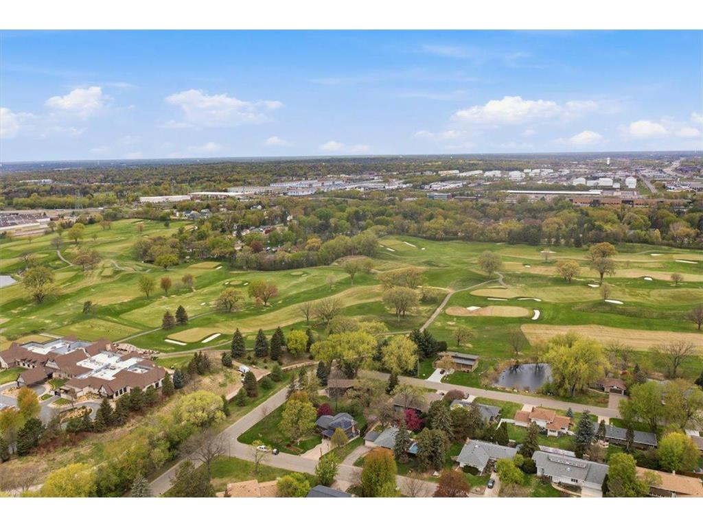 2222 Draper Avenue Roseville MN 55113 7059386 image53