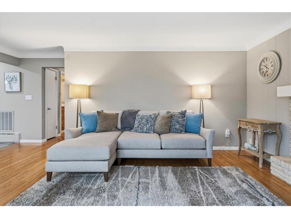 2222 Draper Avenue Roseville MN 55113 7059386 image7