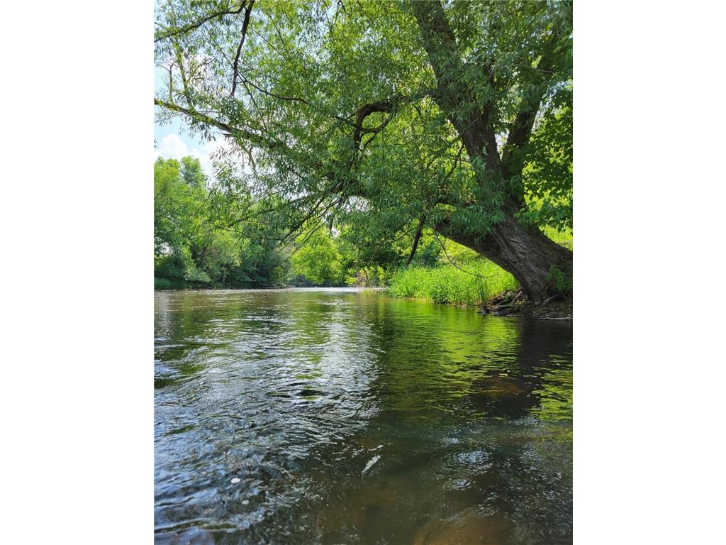 2223 124th Street New Richmond WI 54017 - Apple River 6679984 image1