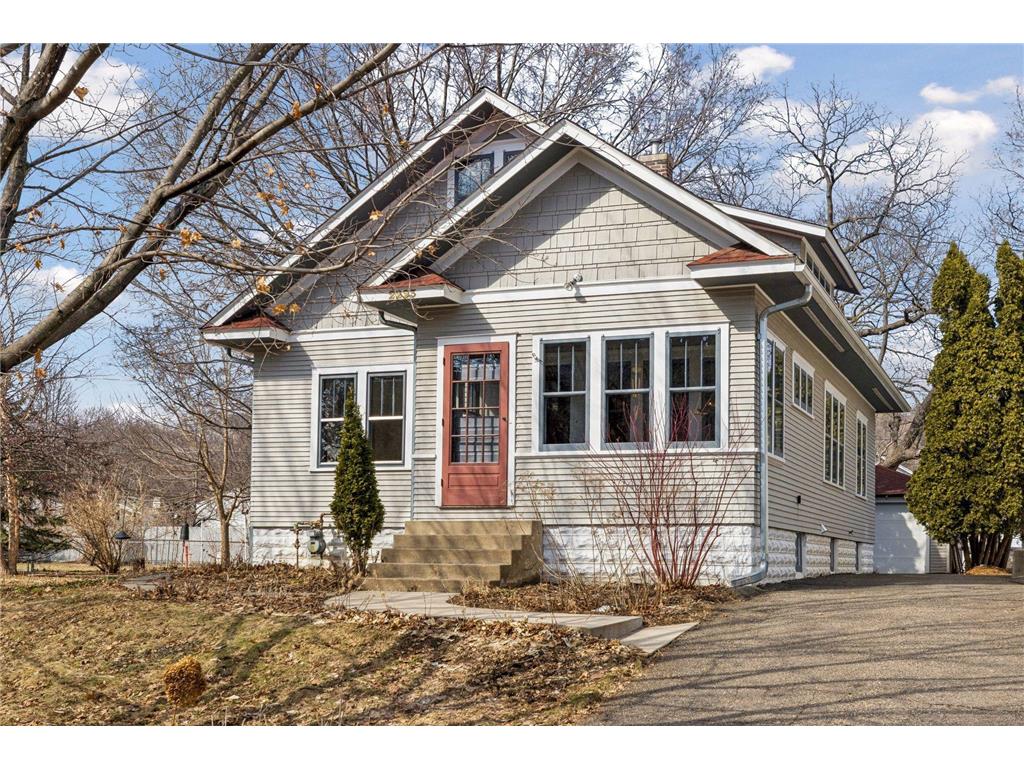 2223 Stewart Avenue Saint Paul MN 55116 7008020 image1