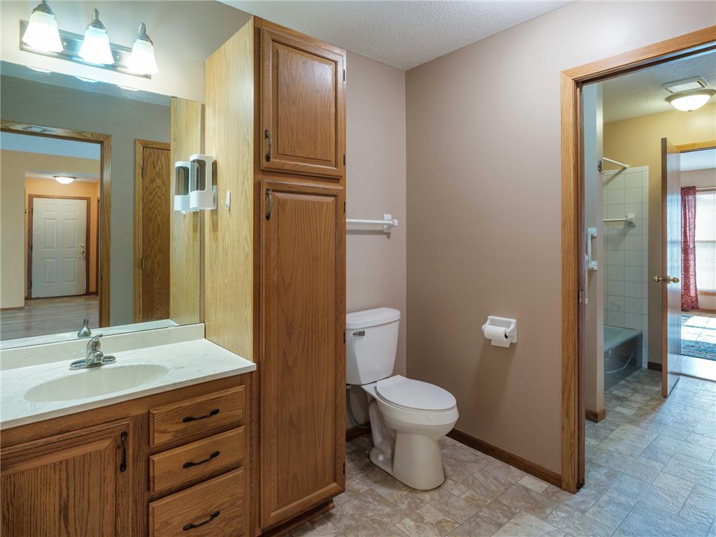 2223 Valleyhigh Drive NW Rochester MN 55901 6797866 image14