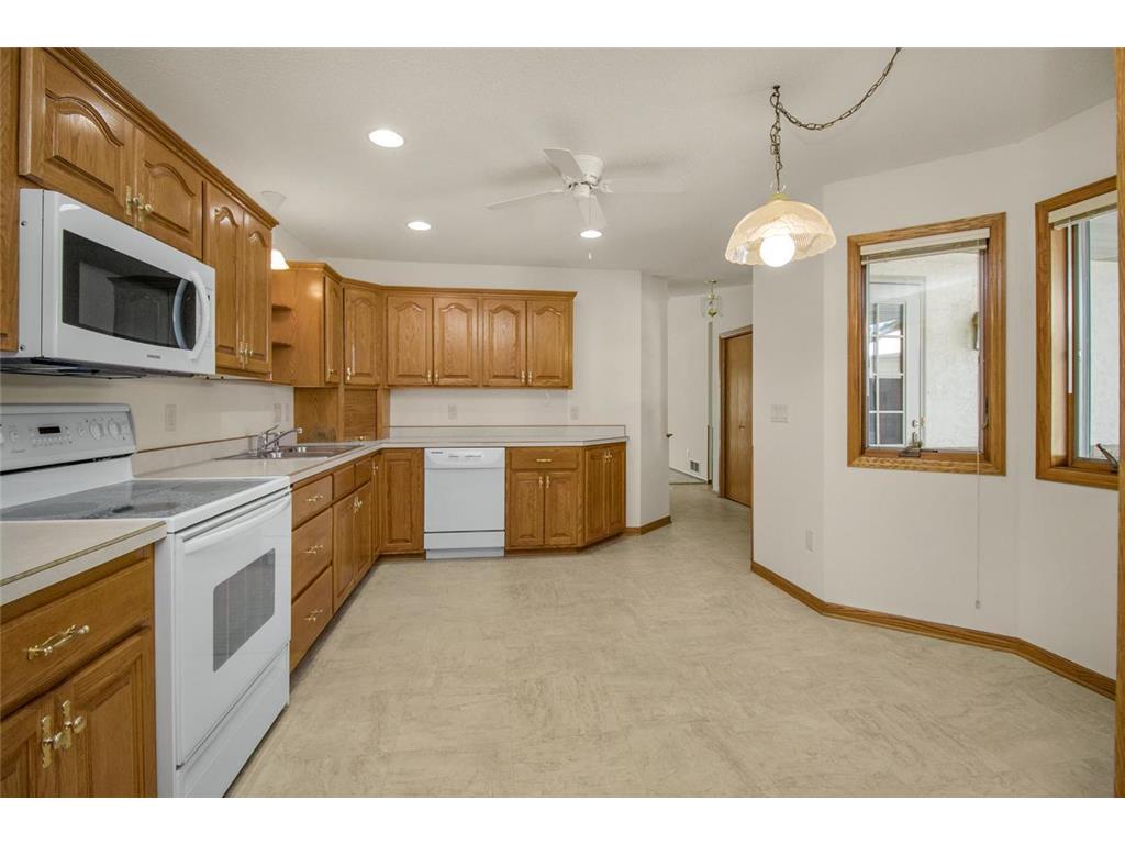 2224 Pinewood Drive Shakopee MN 55379 7027192 image9