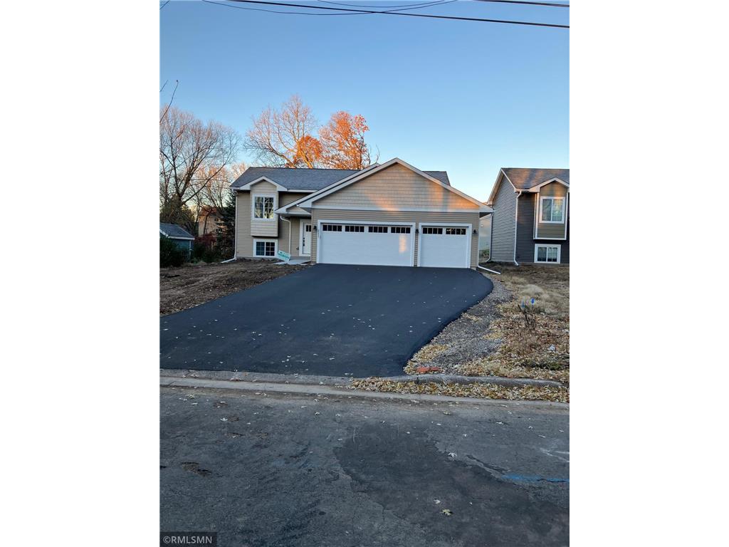 2225 6th Street N North Saint Paul MN 55109 6445840 image1