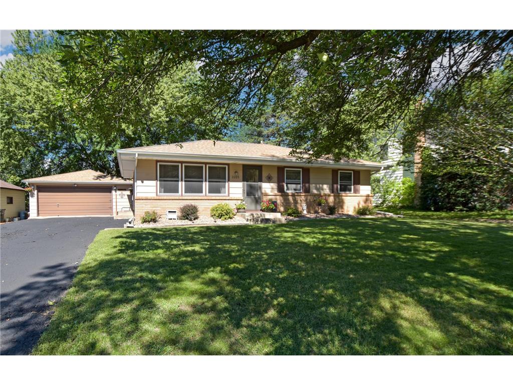 2225 Beam Avenue, Maplewood, MN, 55109 MLS 6253793 Edina Realty