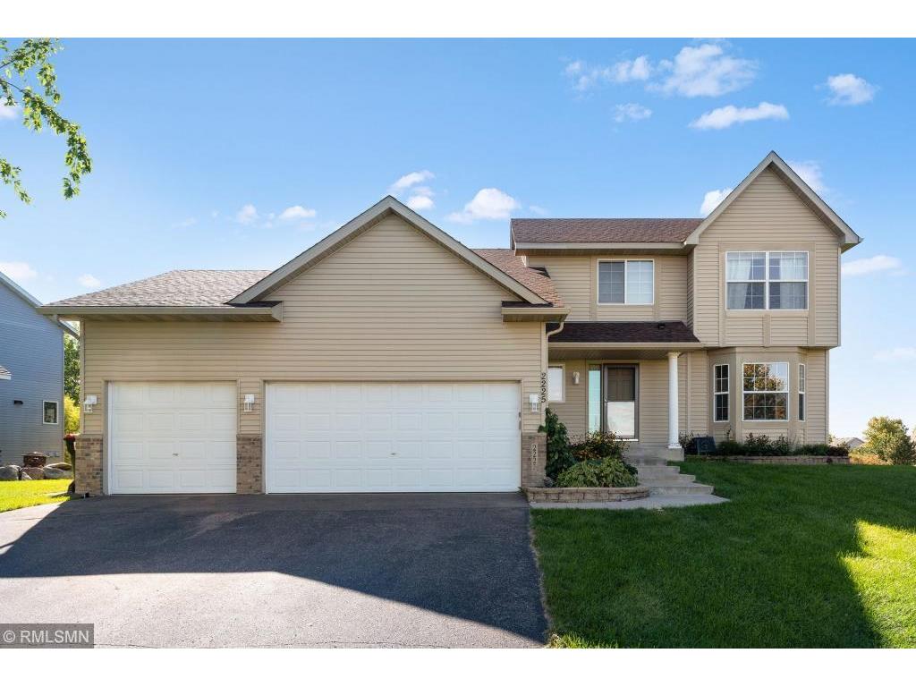 2225 Coldwater Crossing, Mayer, MN 55360 MLS 5494996 Edina Realty