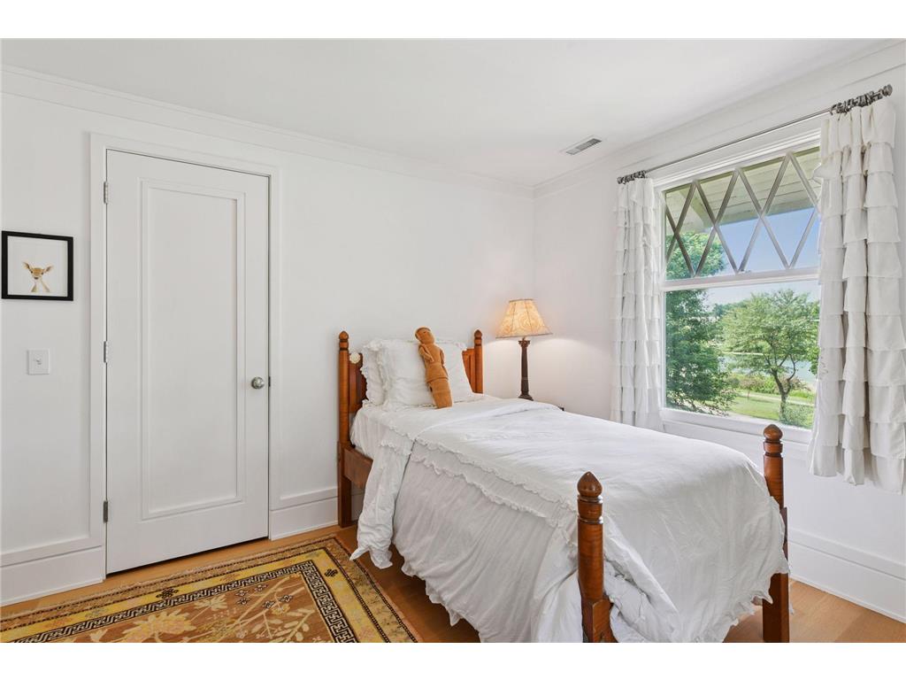 2225 E Lake Of The Isles Parkway Minneapolis MN 55405 - Lake of the Isles 6759935 image35