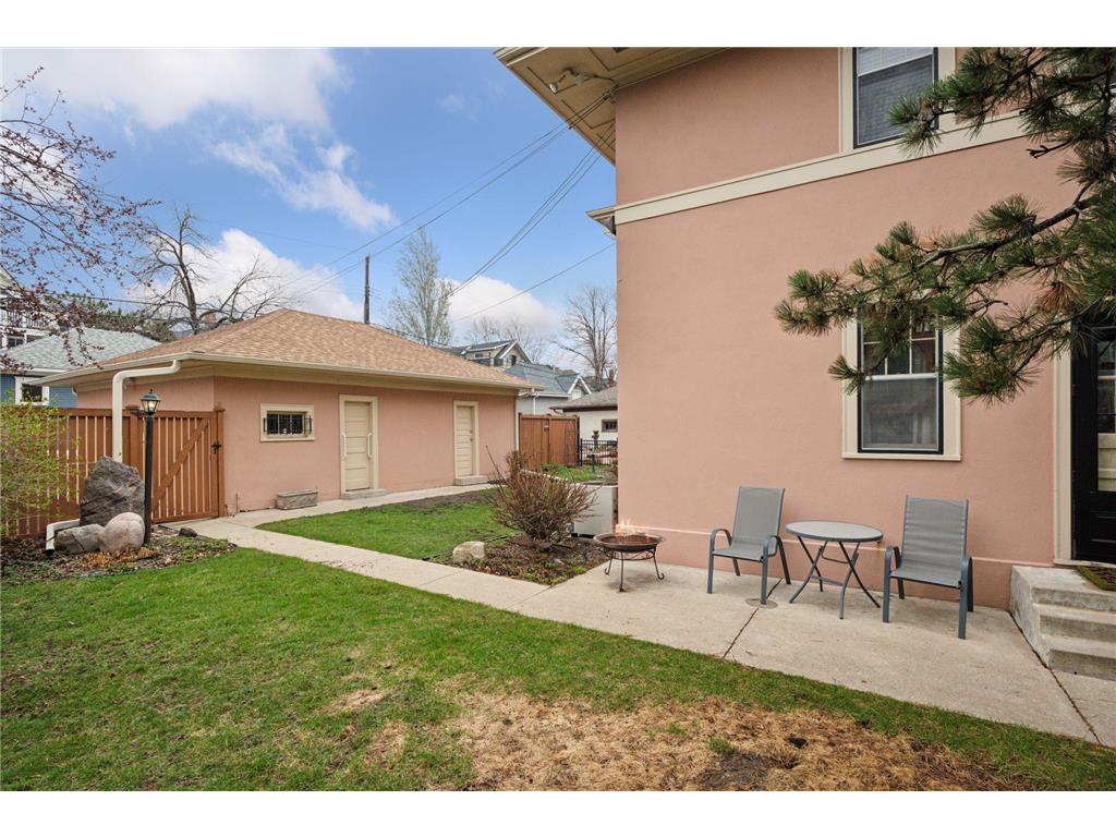 2225 Irving Avenue S #2, Minneapolis, MN, 55405 | MLS: 6608214 | Edina ...