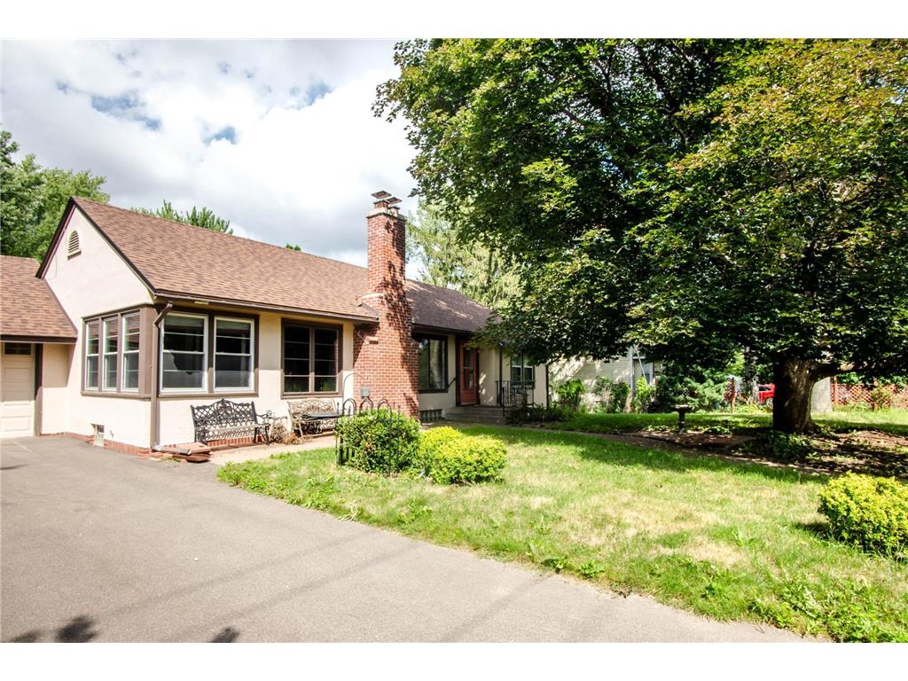 2225 Larpenteur Avenue E Maplewood MN 55109 6783531 image1