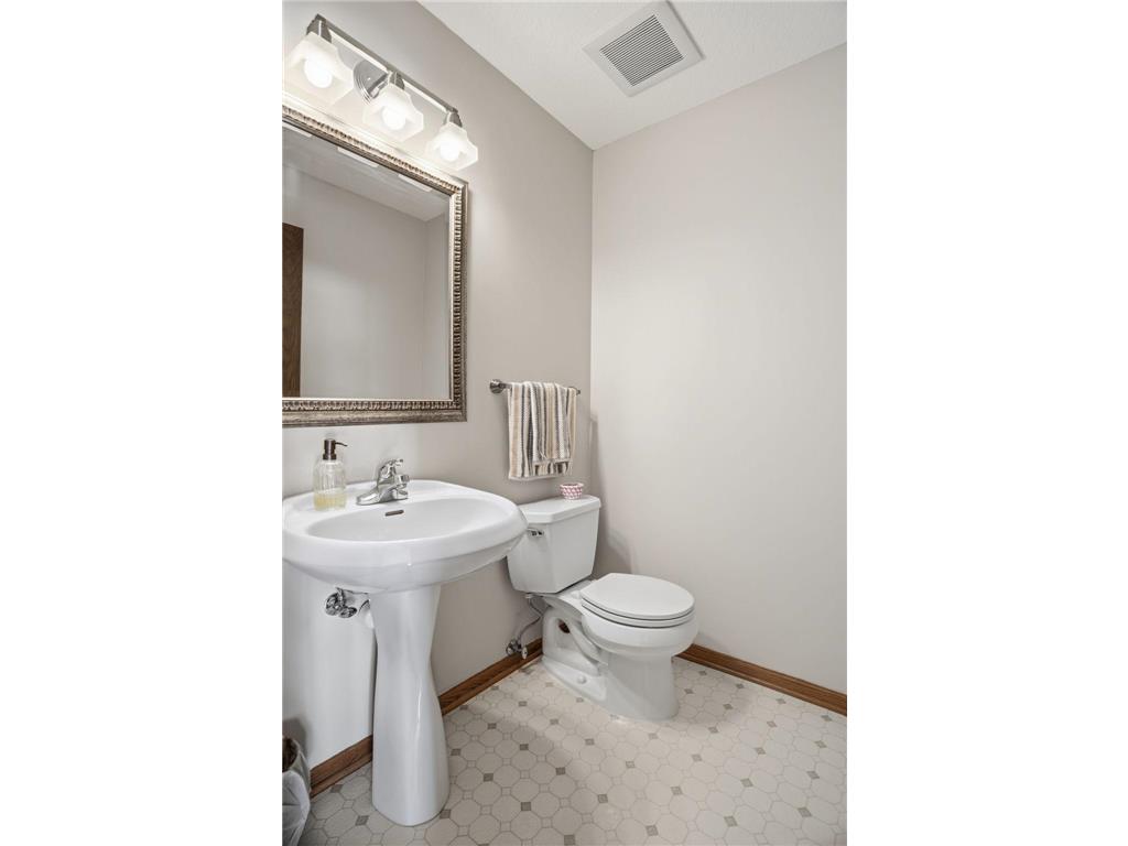 2225 Old Post Road Independence MN 55359 7011798 image30