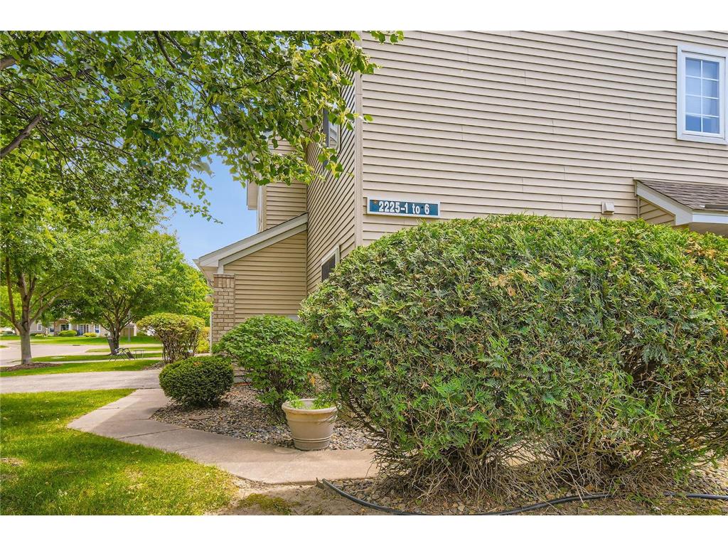 2225 Ranchview Lane N #5 Plymouth MN 55447 6797323 image16