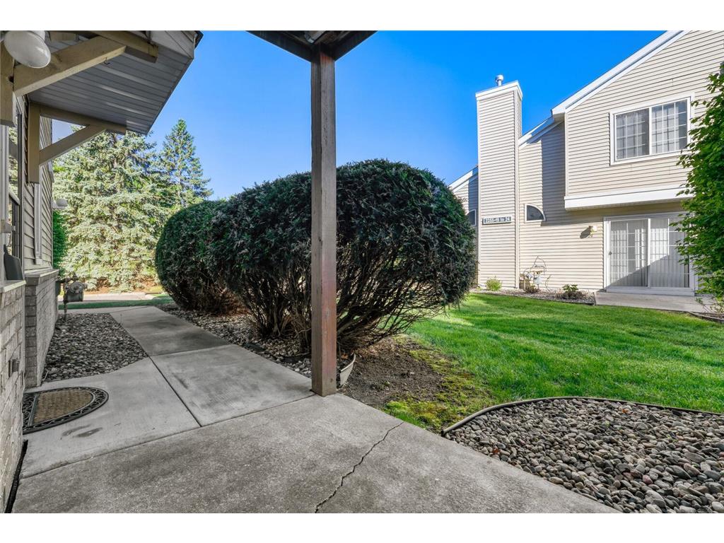 2225 Ranchview Lane N #7 Plymouth MN 55447 7075942 image25