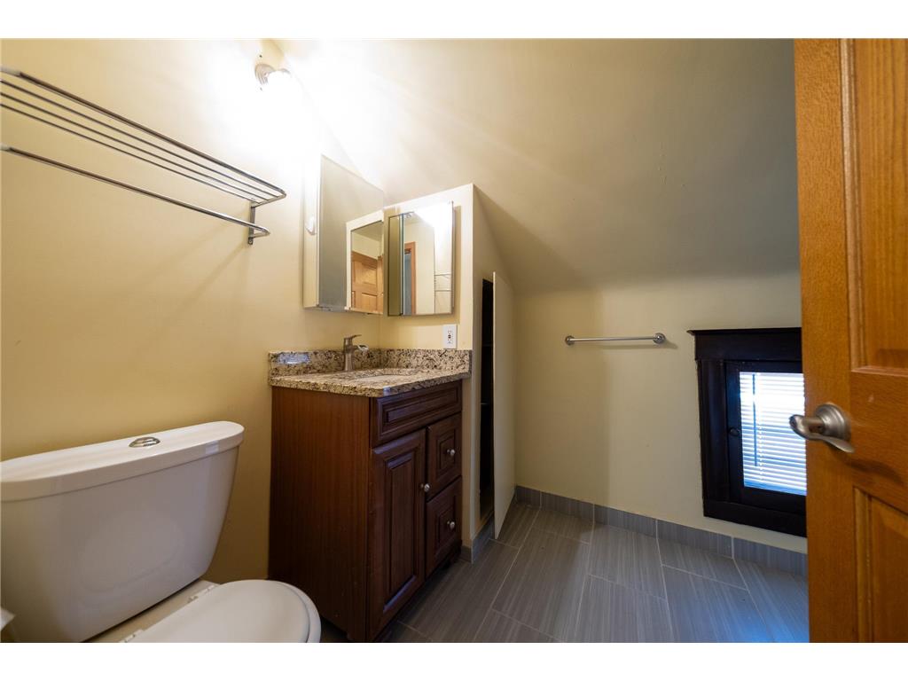 2226 Bryant Avenue N Minneapolis MN 55411 6818910 image18