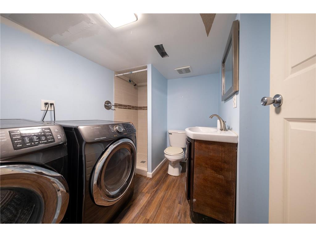 2226 Bryant Avenue N Minneapolis MN 55411 6818910 image26